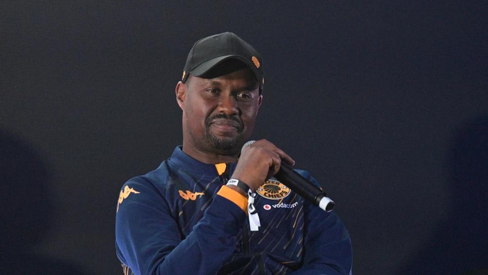 Cedric Kaze says Kaizer Chiefs must manage emotions during pressure filled Soweto derby