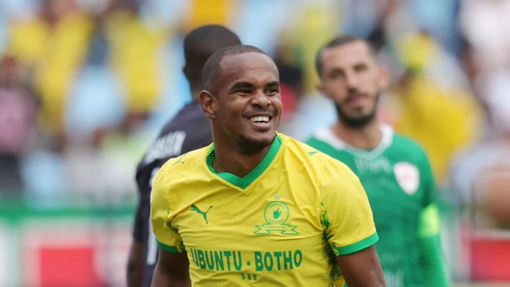 Bafana boss Hugo Broos clears air on Iqraam Rayners' AFCON snub