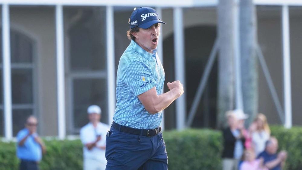 Shane Lowry melts down late to hand Nico Echavarria Cognizant Classic win