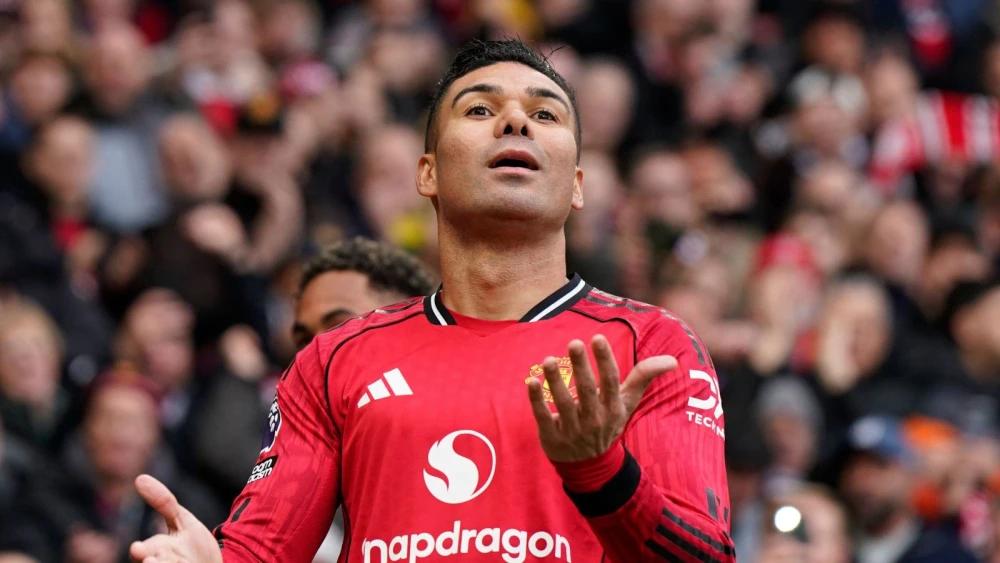 Man Utd stand firm on Casemiro exit despite fan calls for new deal