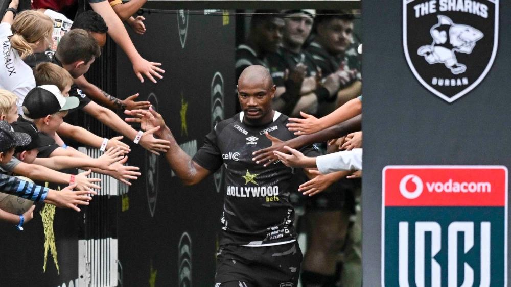 Makazole Mapimpi stars as Sharks run riot against Munster at Kings Park