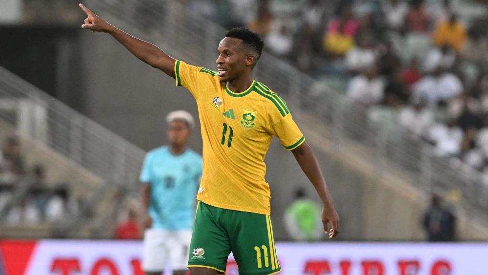 Hugo Broos assures Themba Zwane of Bafana Bafana spot for World Cup