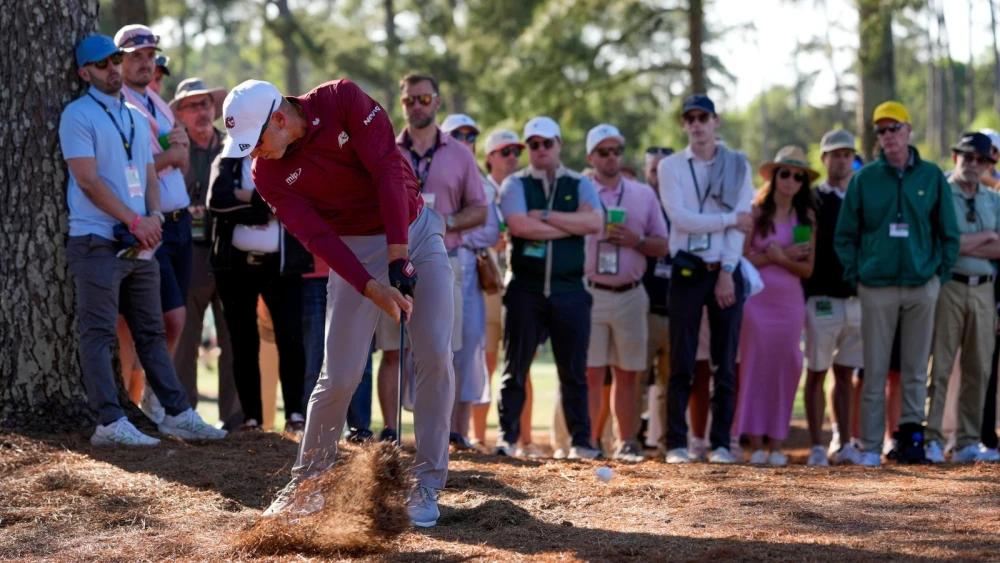 Sergio Garcia aplogises for club-shattering Masters meltdown