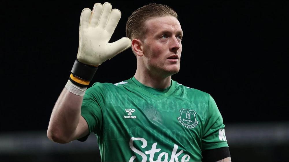 England goalkeeper Jordan Pickford signs new Everton contract until 2029
