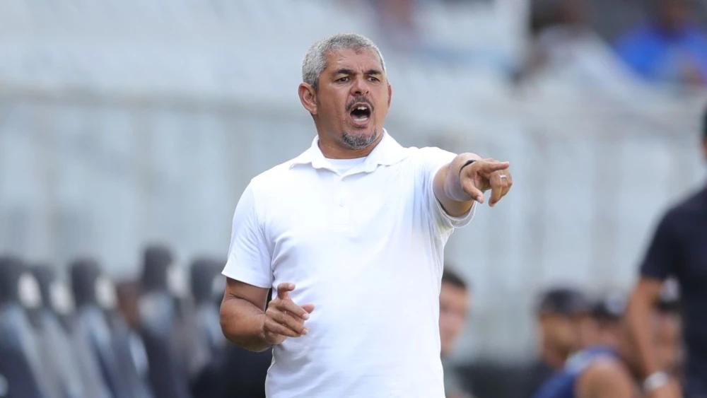 Clinton Larsen starts new job at Venda FC