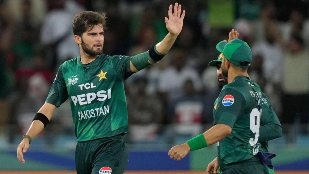Pakistan bowlers shine to seal T20 Asia Cup Final spot against India
