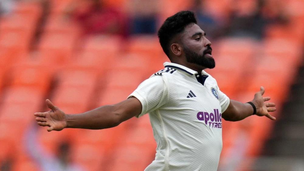 Mohammed Siraj and KL Rahul star as India dominate Day 1 against West Indies