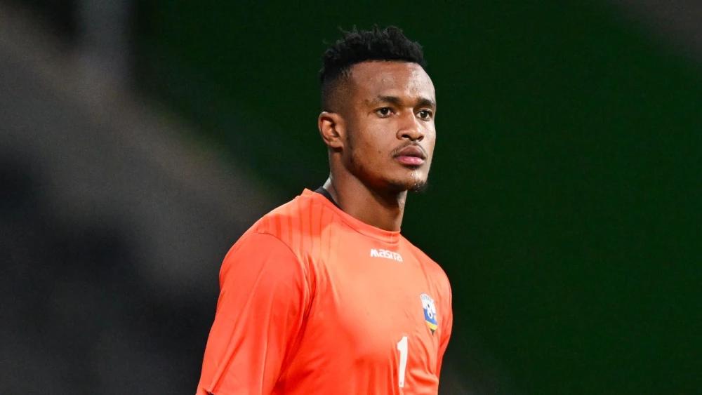 Rwanda boss Adel Amrouche puts pressure on Kaizer Chiefs to play goalkeeper Fiacre Ntwari