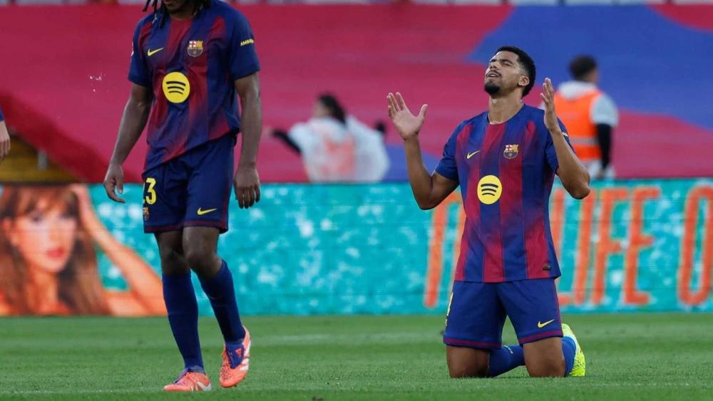 Ronald Araujo didn't think twice about grabbing chance to play striker