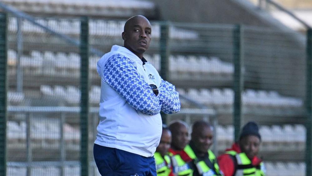 Abram Mongoya resigns as head coach of Upington City