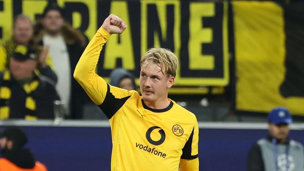 Julian Brandt explains Borussia Dortmund armband handover against Eintracht Frankfurt