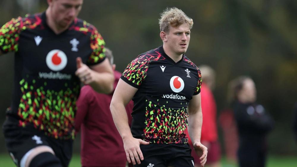 Lions duo return to Wales starting XV for Argentina clash