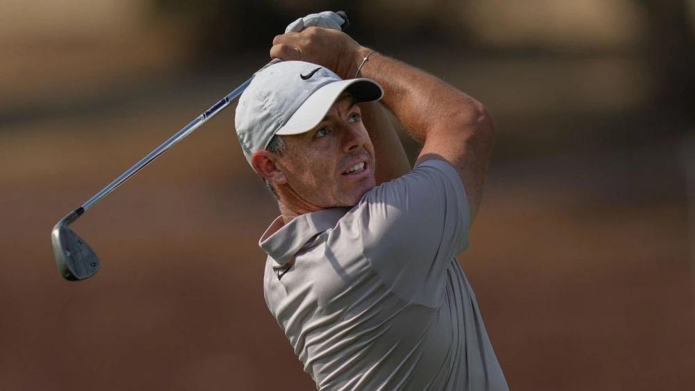 Rory McIlroy makes his move on day three to close in on second straight Dubai double