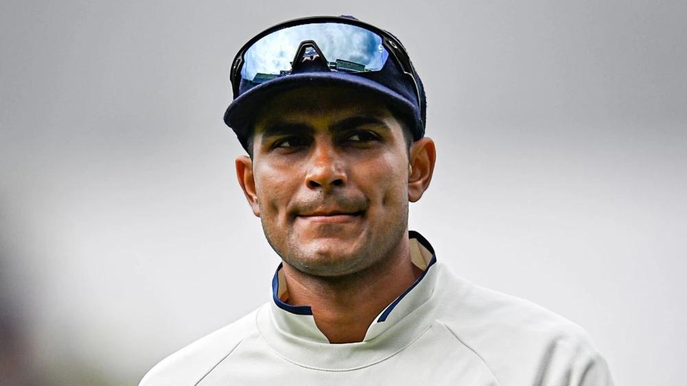 India's Shubman Gill set to travel for second Test against Proteas despite injury doubts